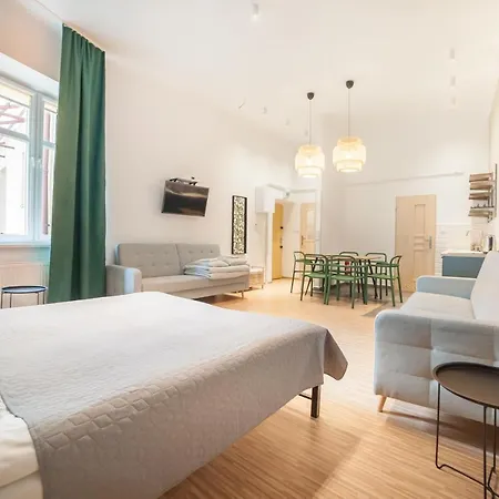 Hostal Dizzy Daisy *